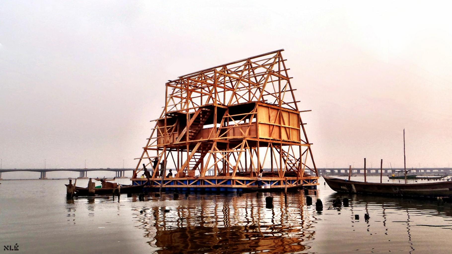 makoko floating school